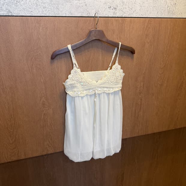 빈티지 슬리브리스 쉬폰  블라우스 크로셰 배색 디테일 아이보리 k210