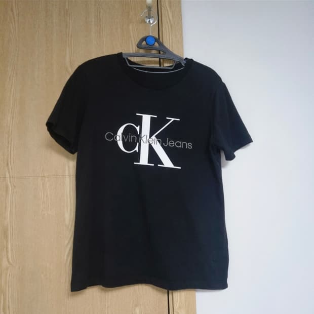Calvin Klein 블랙 S 캘빈클라인진 여성 모노그램 반팔티셔츠