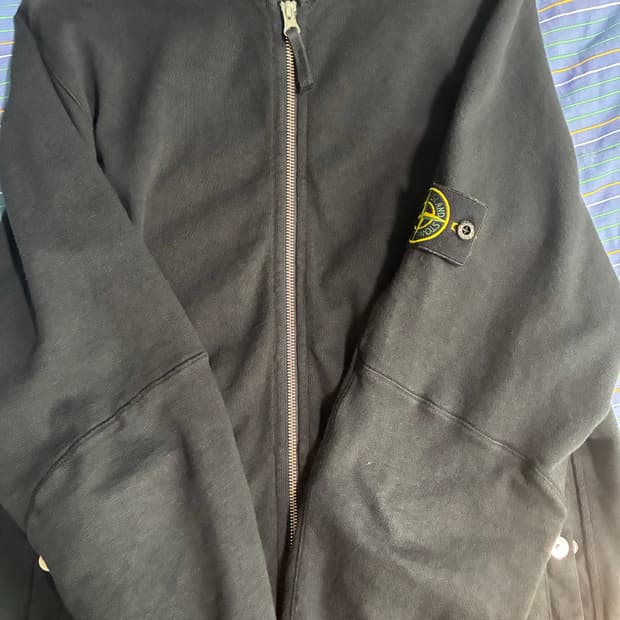 스톤아일랜드 24ss 후드집업