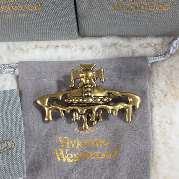 빈티지 유령 엔틱 비비안웨스트우드 브로치