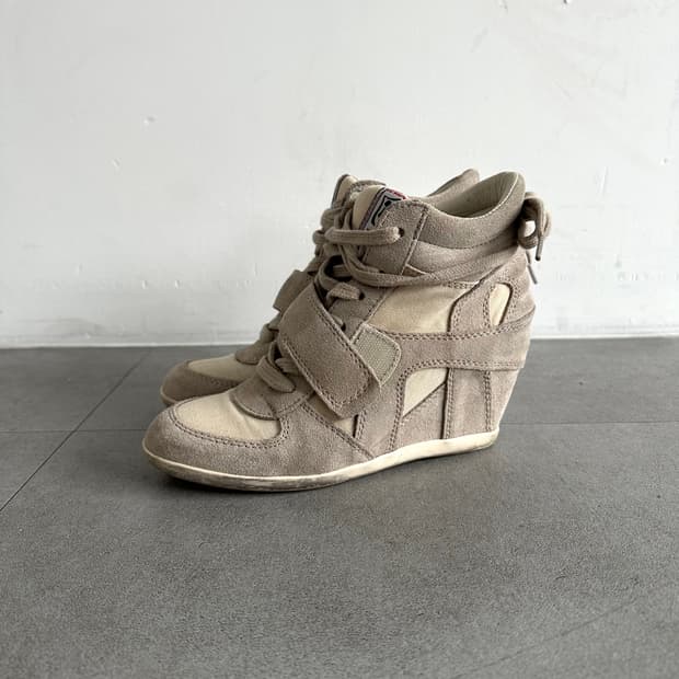 Ash 스웨이드 웨지 스니커즈 베이지