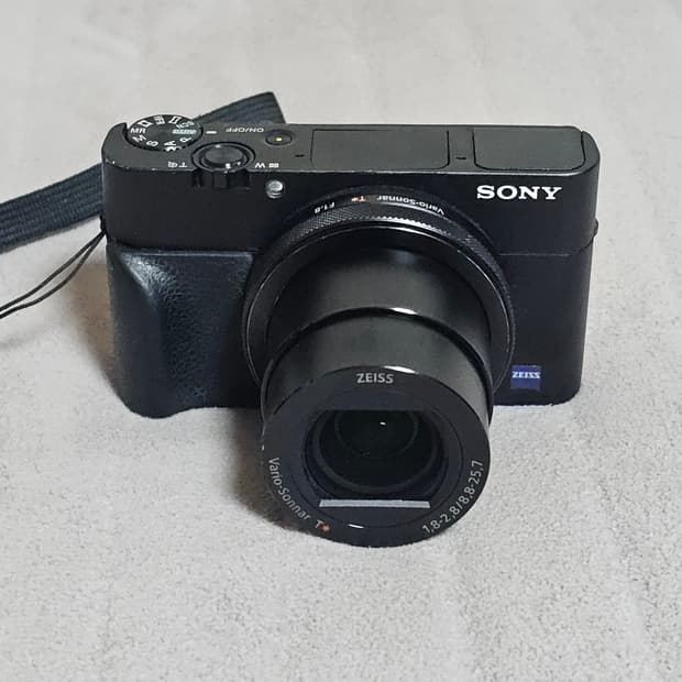 소니 RX100m5 카메라