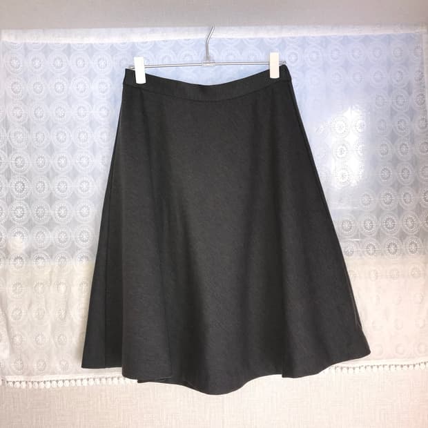 그레이 플레어 스커트