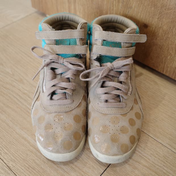 Reebok mint dot shoes