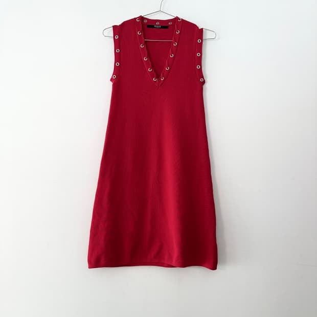 GUESS punching strap ops & top