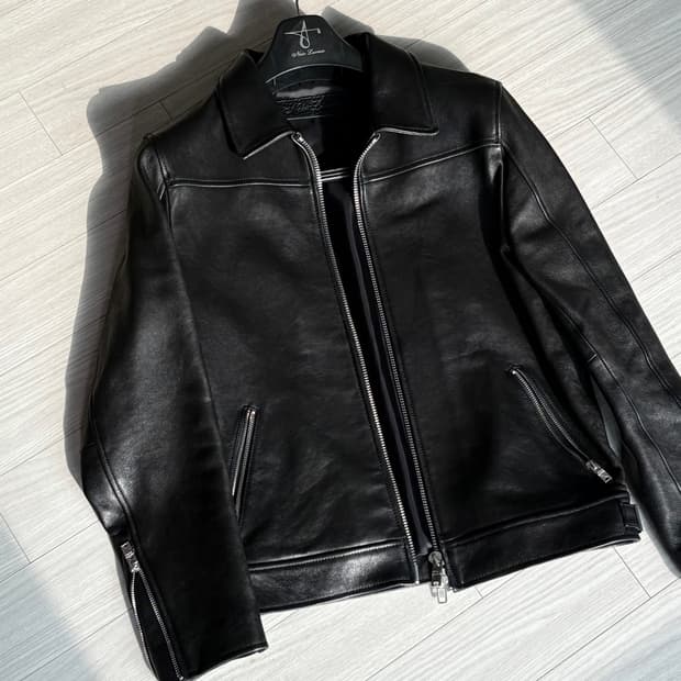 느와르라르메스 레더 자켓