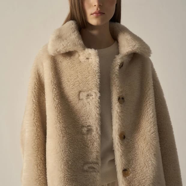 파사드패턴 램스울 숏 자켓 크림색 S사이즈