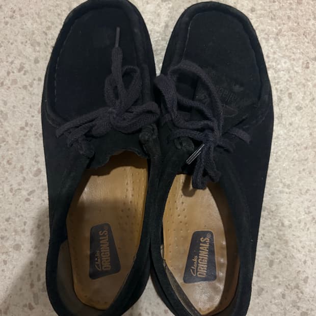 클락스 왈라비 235