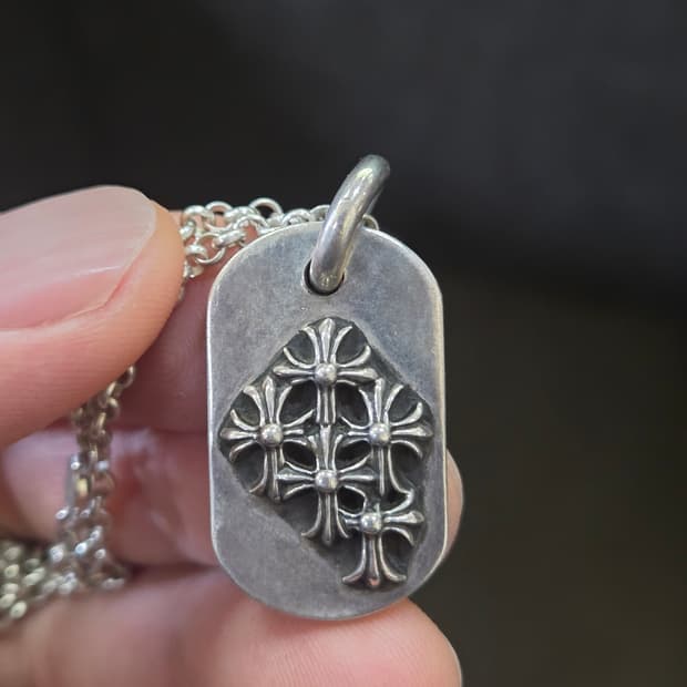 크롬하츠 세메터리 레이즈드 도그택 + 한스룸 롤체인