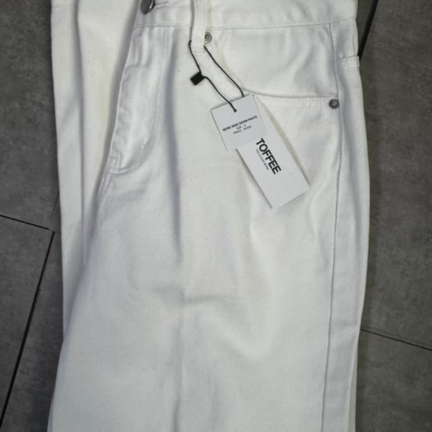 토피 모어 와이드 데님 (OFF WHITE) S 팝니다