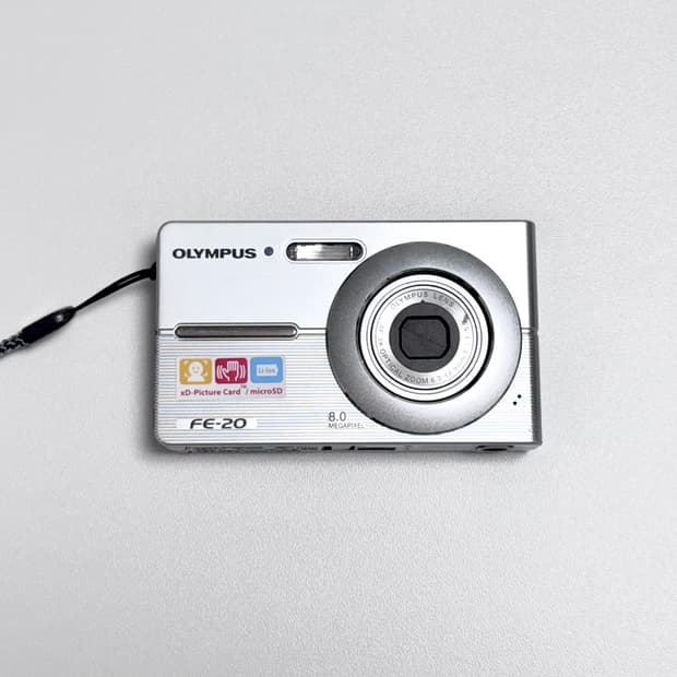 올림푸스 FE-20 빈티지 디지털카메라