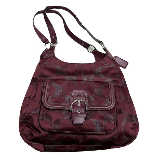 COACH 시그니처 버클 호보백