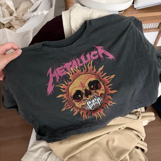 Metallica band crop tee