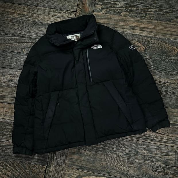 노스페이스 로고 패치 구스다운 푸퍼 다운 숏패딩 블랙 M16642