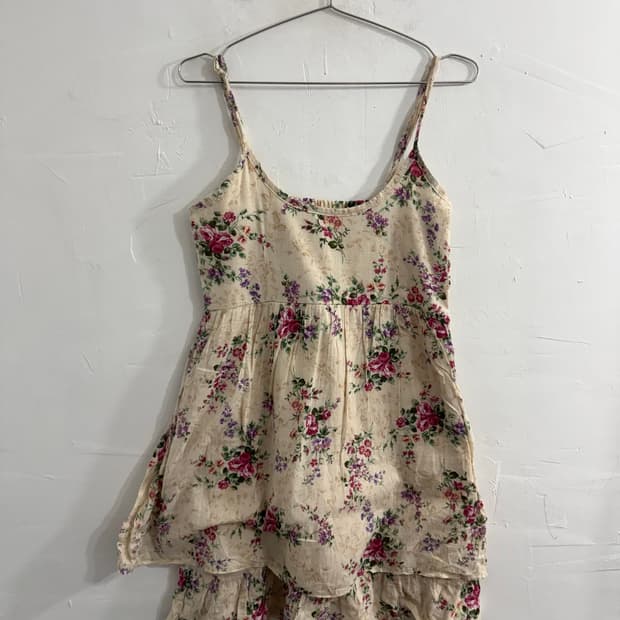 flower mori sleeveless blouse