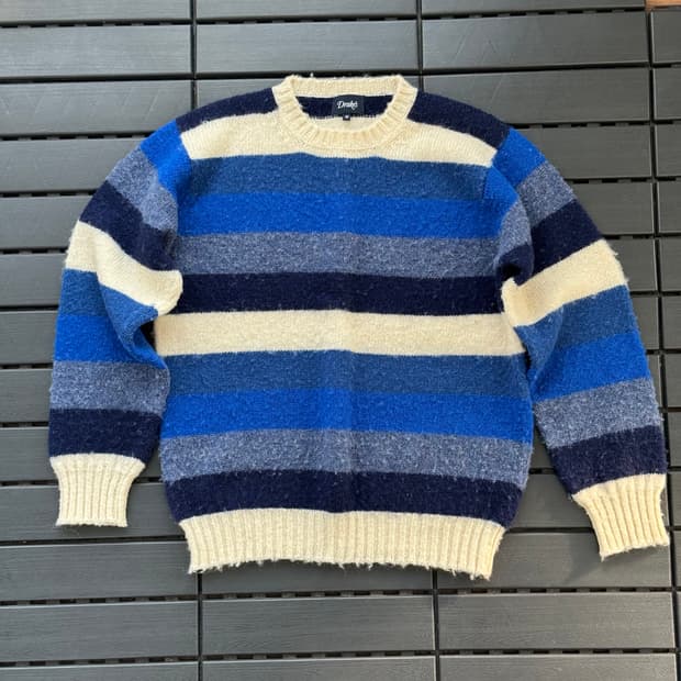 드레익스 쉐기독 니트