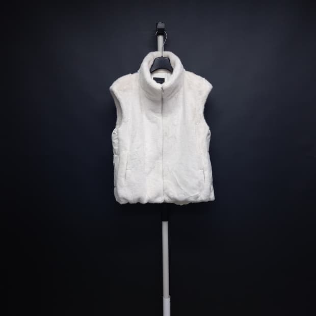 새 루나코어스 밍크패딩 베스트 66