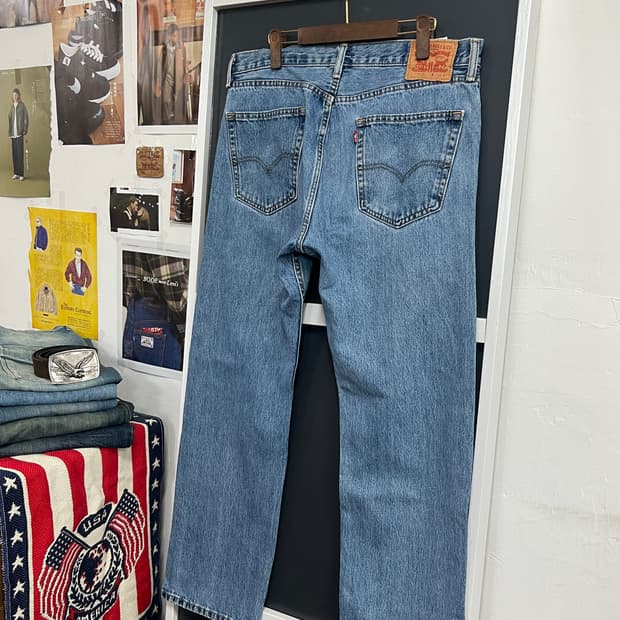 Levis ๋ฆฌ๋ฐ์ด์ค 505 ๋ ๊ทค๋ฌ ์คํธ๋ ์ดํธํ ์ฐ์ฒญ ๋ฐ๋ ํฌ์ธ