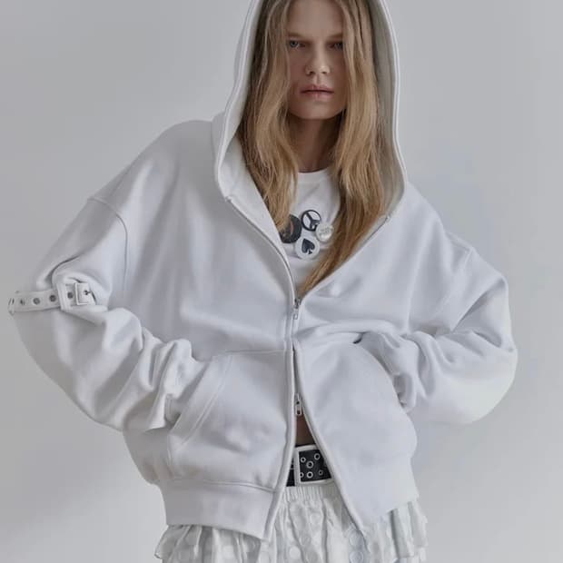 데어드 백스터드 후드집업 화이트