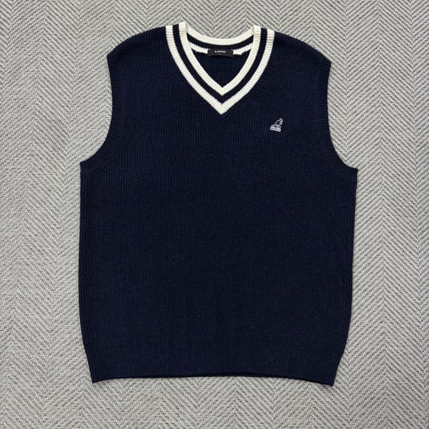 캉골 베이직 로고 니트 베스트 v2975 