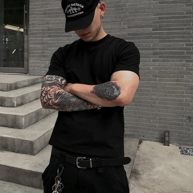 낫셀러 자체제작 크롭 머슬핏 반팔티 블랙