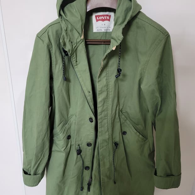 리바이스 피쉬테일 야상 100사이즈 상태극상
