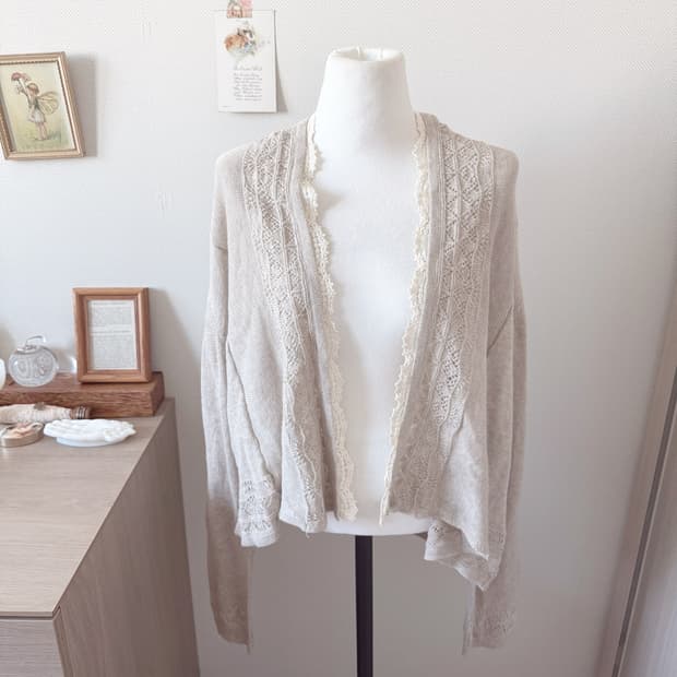 얼스뮤직 모리걸 레이스 가디건