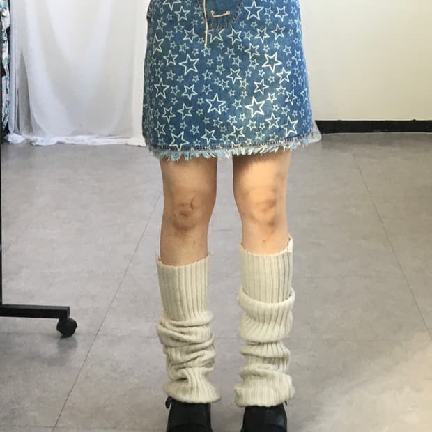 Star pattern mini skirt