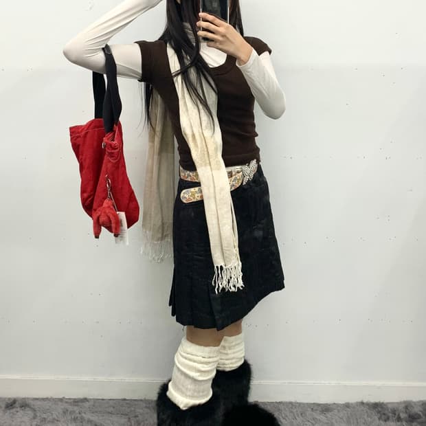 DKNY 울100 크롭 니트