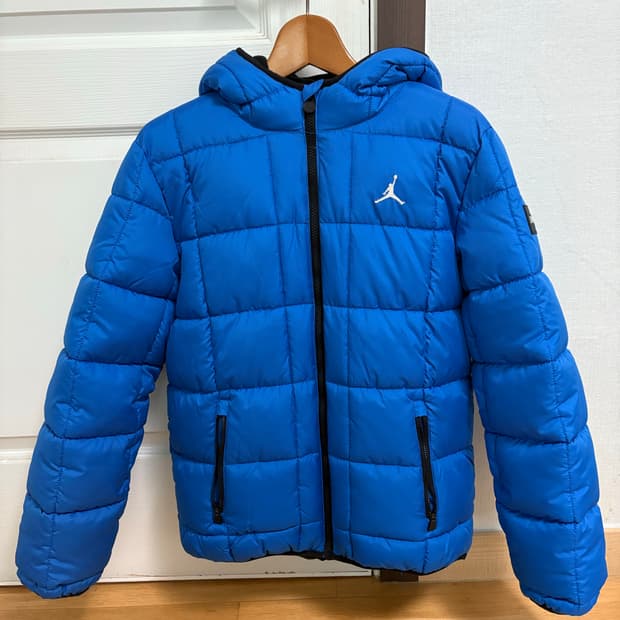 나이키 조던 키즈 주니어 에센셜 패딩 IO2559-424