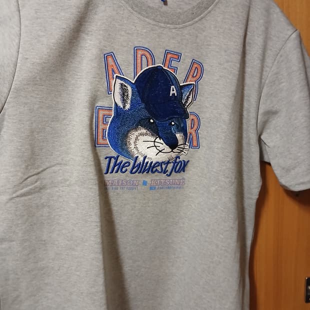 메종키츠네&아더에러 그레이 폭스 티(새상품)