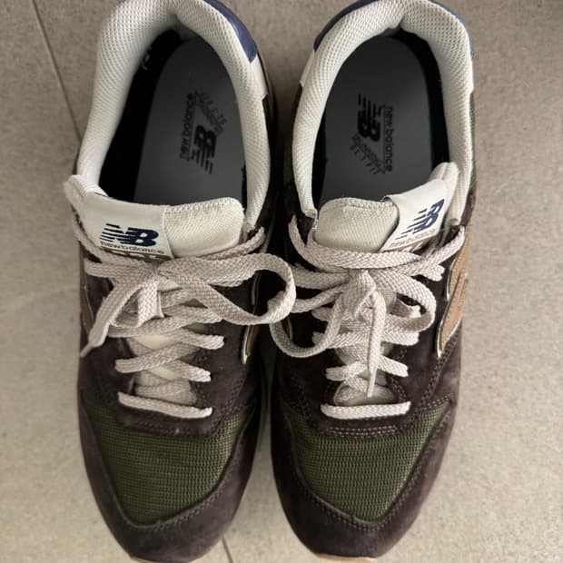 뉴발란스 996 브라운 카키 운동화 사이즈 us10