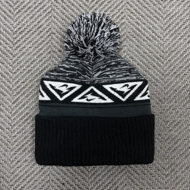 나이키 유틸리티 트레일 러닝 폼 비니 V2107 