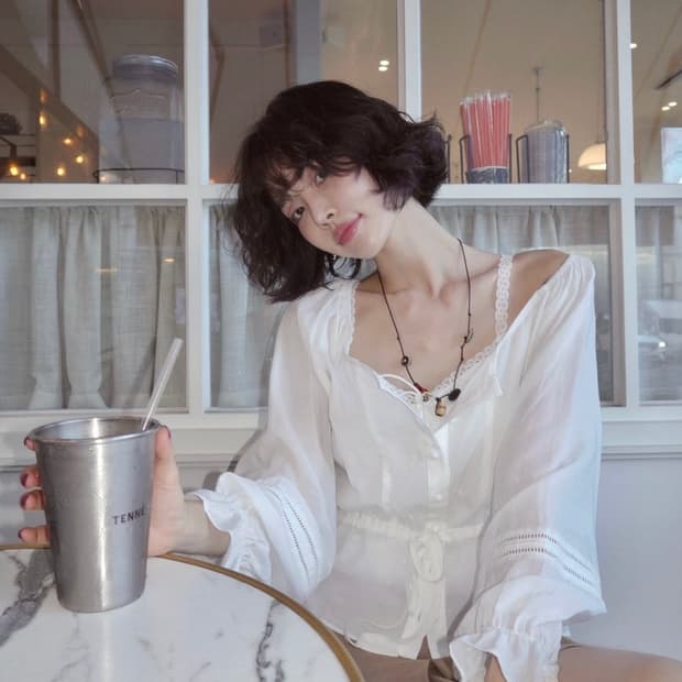 (새상품) 페일제이드 보헤미안 버튼 블라우스 화이트