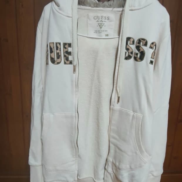 갸루 게스 퍼 후드