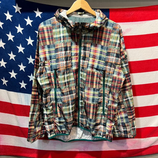 라푸마 체크 후드 바람막이