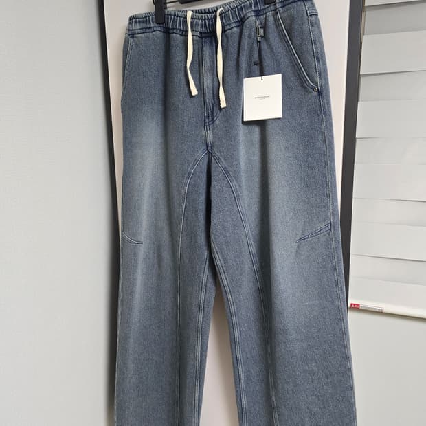 우영미/25fw와이드밴딩블루팬츠/48사이즈