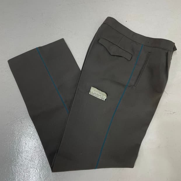 동독군 드레스 팬츠