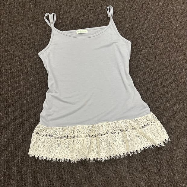 OS)Japanese vintage 여성 레이스 디테일 연보라 나시
