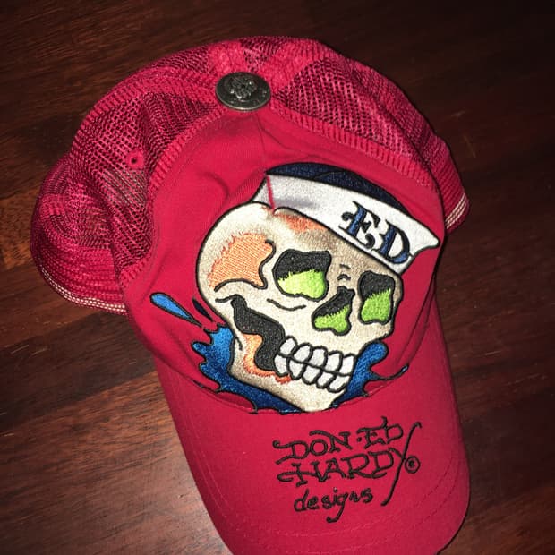 Ed Hardy 해골 캡 모자 레드