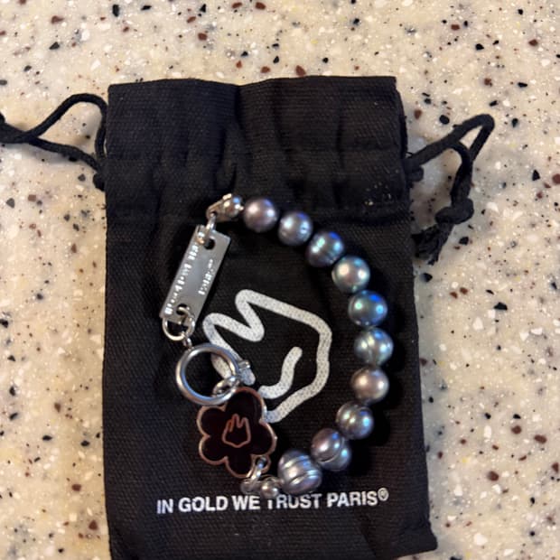 in gold we trust 진주 팔찌 