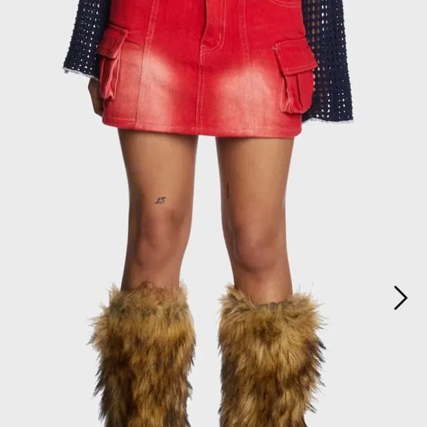 Dollskill 레드 미니스커트