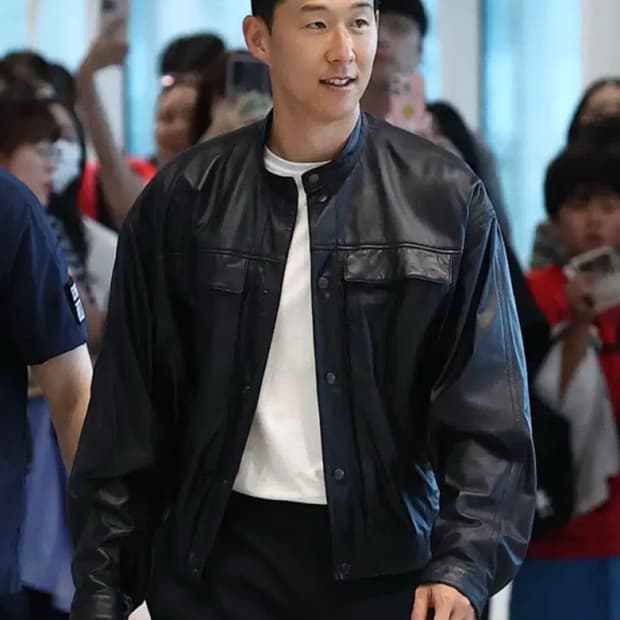 르메르 25ss 레더 블루종 M 판매합니다