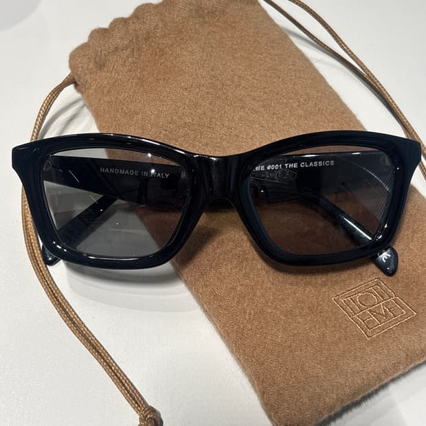 토템 블랙 선글라스