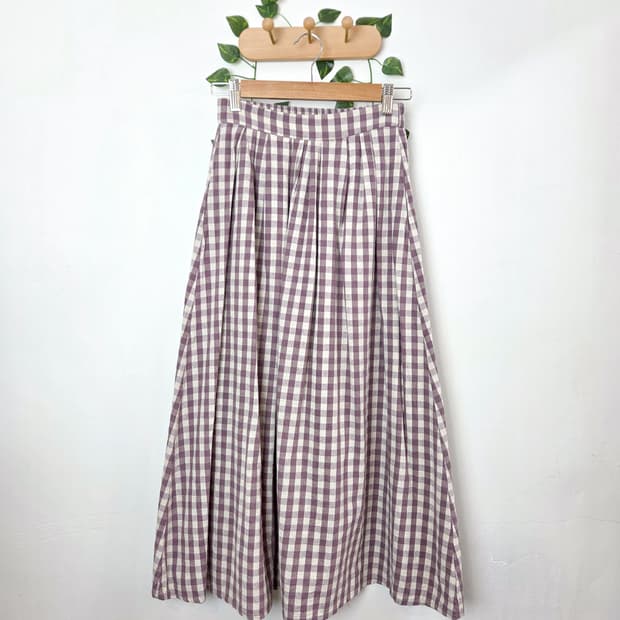 보라 체크 롱스커트