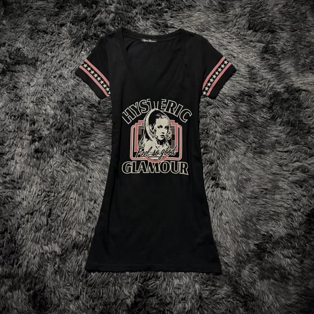 Hysteric Glamour 스타 라인 걸프린팅 블랙 V넥 반팔 티셔츠