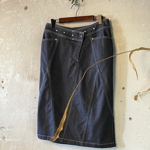 28-29inch ) Valenza Sports Crystal Skirt