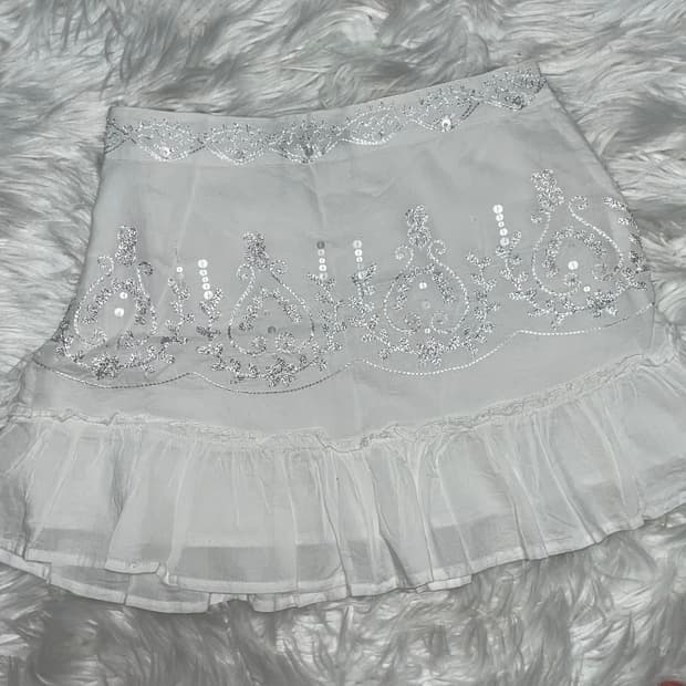beads white mini skirt