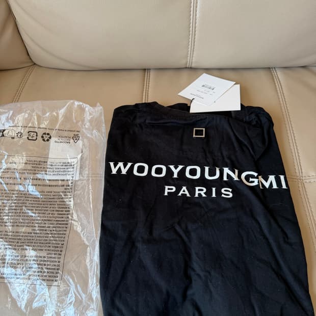[52] 23ss 우영미 백로고 티셔츠 블랙
