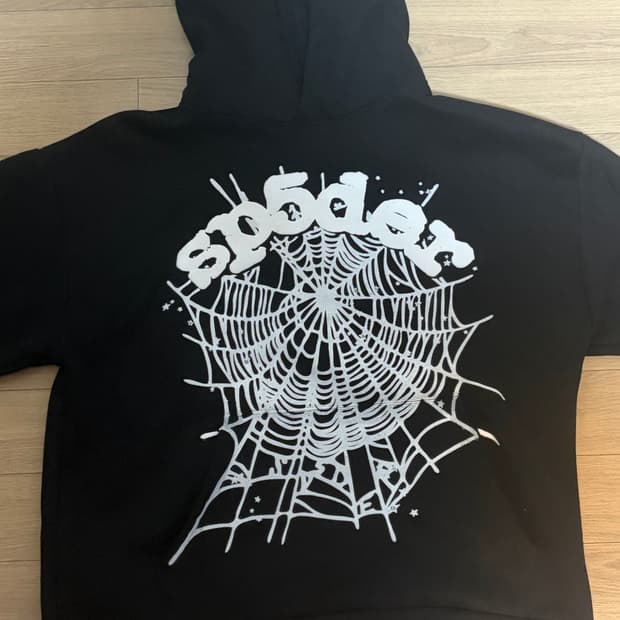 스파이더 후드티